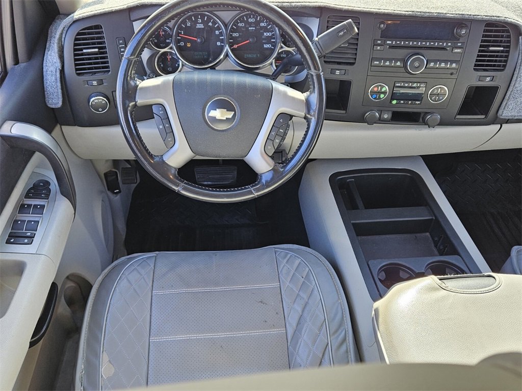 Used 2008 Chevrolet Silverado 2500 LT w/ 2LT Convenience Package image 5