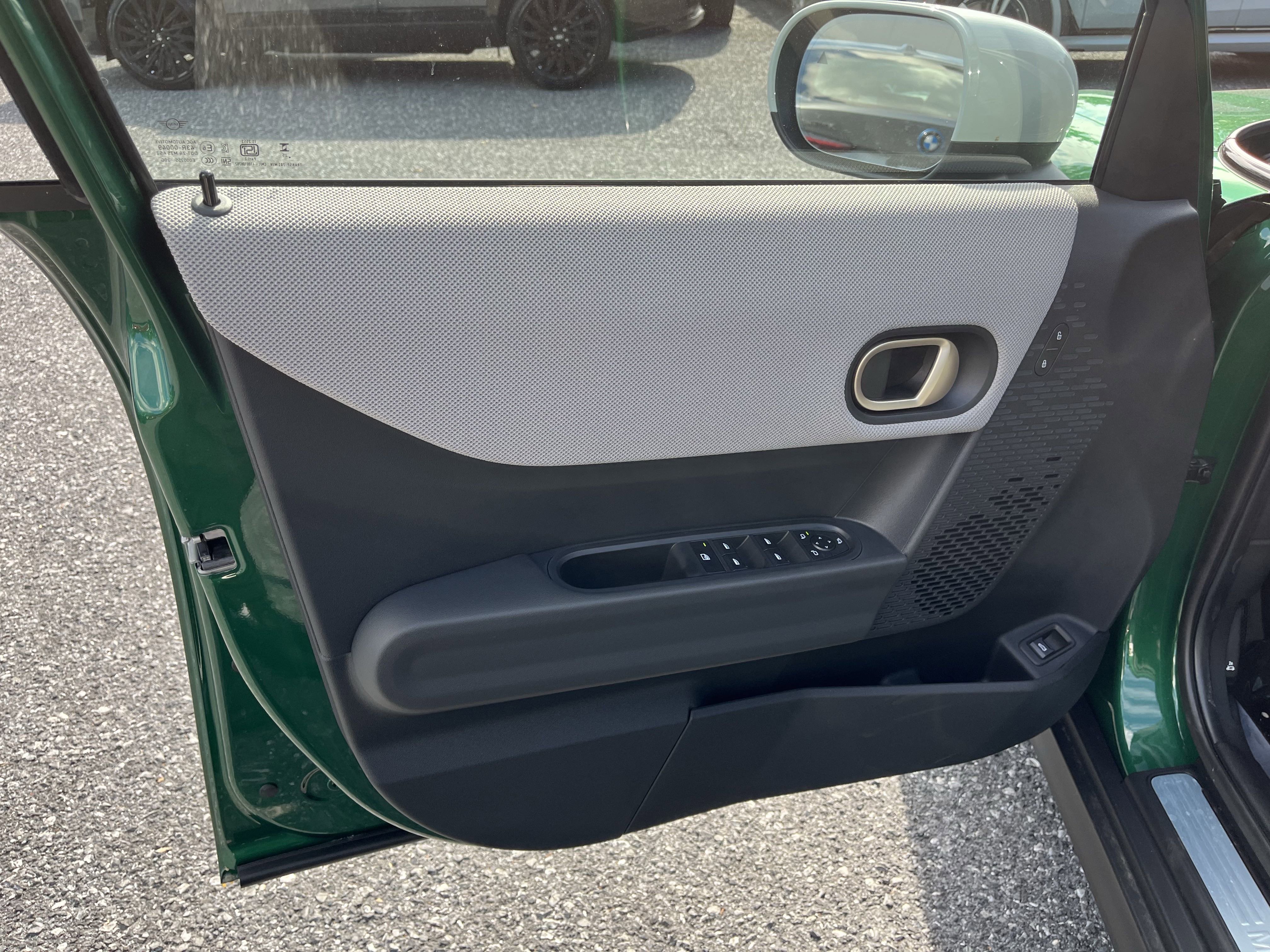 Used 2025 MINI Cooper S image 9