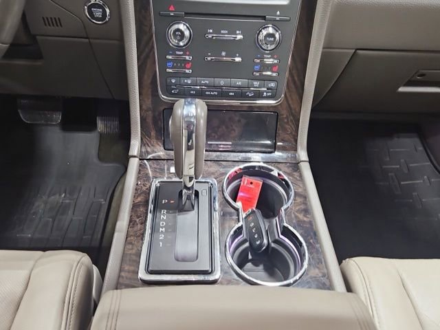 Used 2016 Lincoln Navigator Select image 15