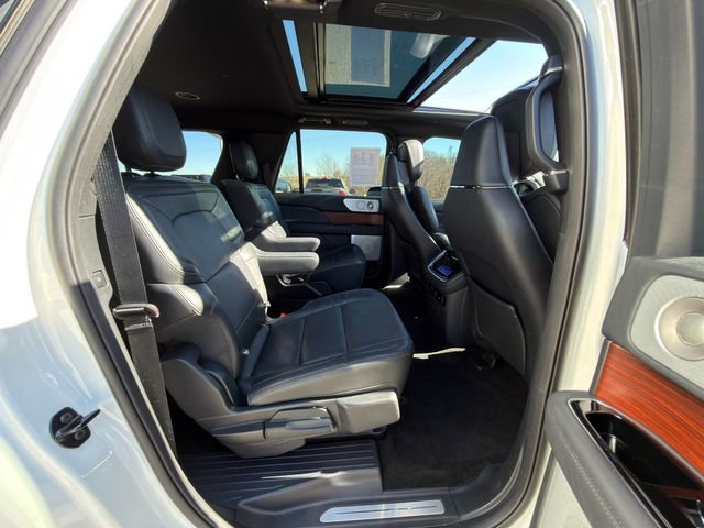 Used 2024 Lincoln Navigator L Reserve image 10