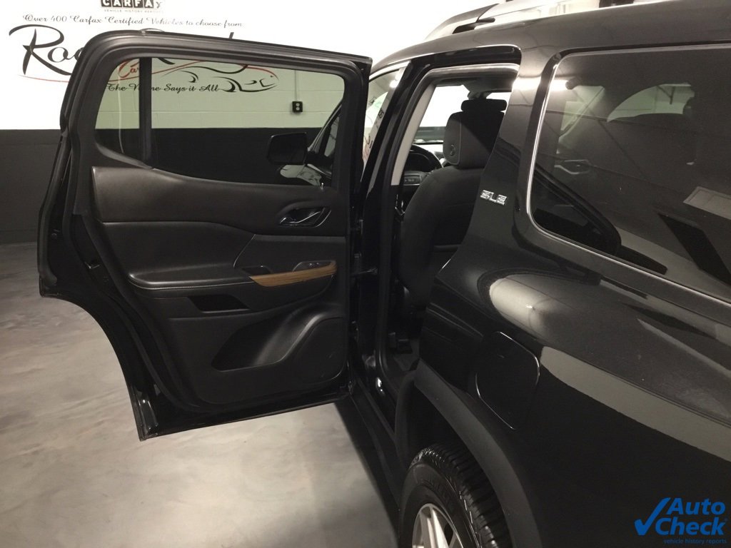 Used 2019 GMC Acadia SLE w/ Driver Alert Package I image 28