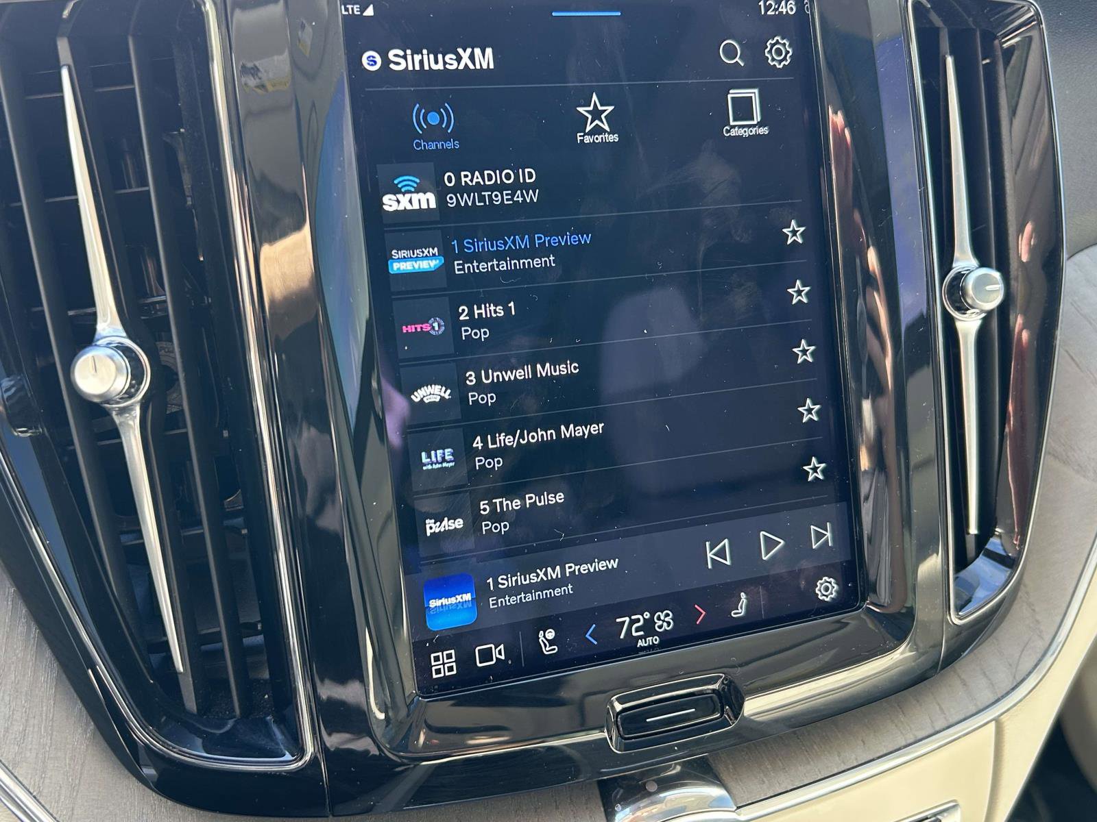 Certified 2023 Volvo XC60 B5 Plus w/ Climate Package image 26