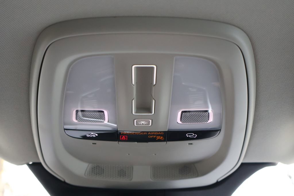 Used 2024 Volvo XC90 B6 Plus w/ Protection Package Premier image 38