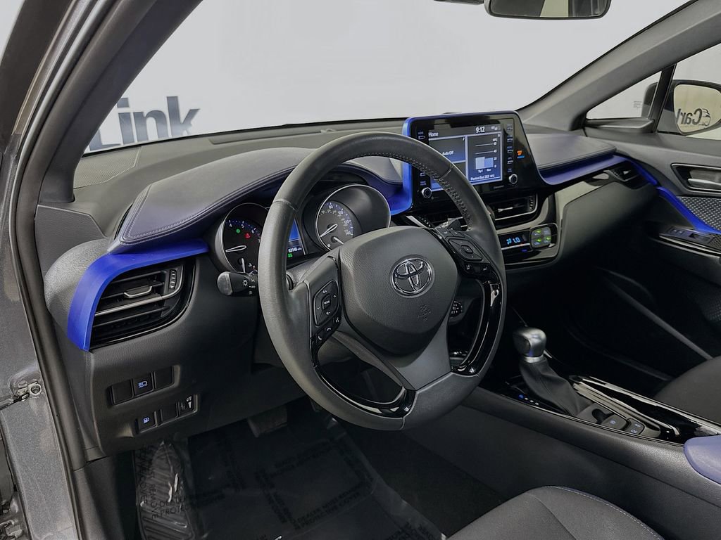 Used 2021 Toyota C-HR XLE FWD image 10