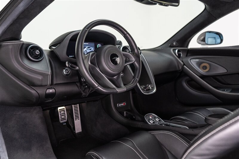 Used 2019 McLaren 570S Coupe RWD image 61