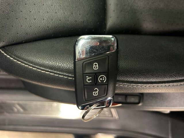 Used 2021 Volkswagen Atlas SEL image 33