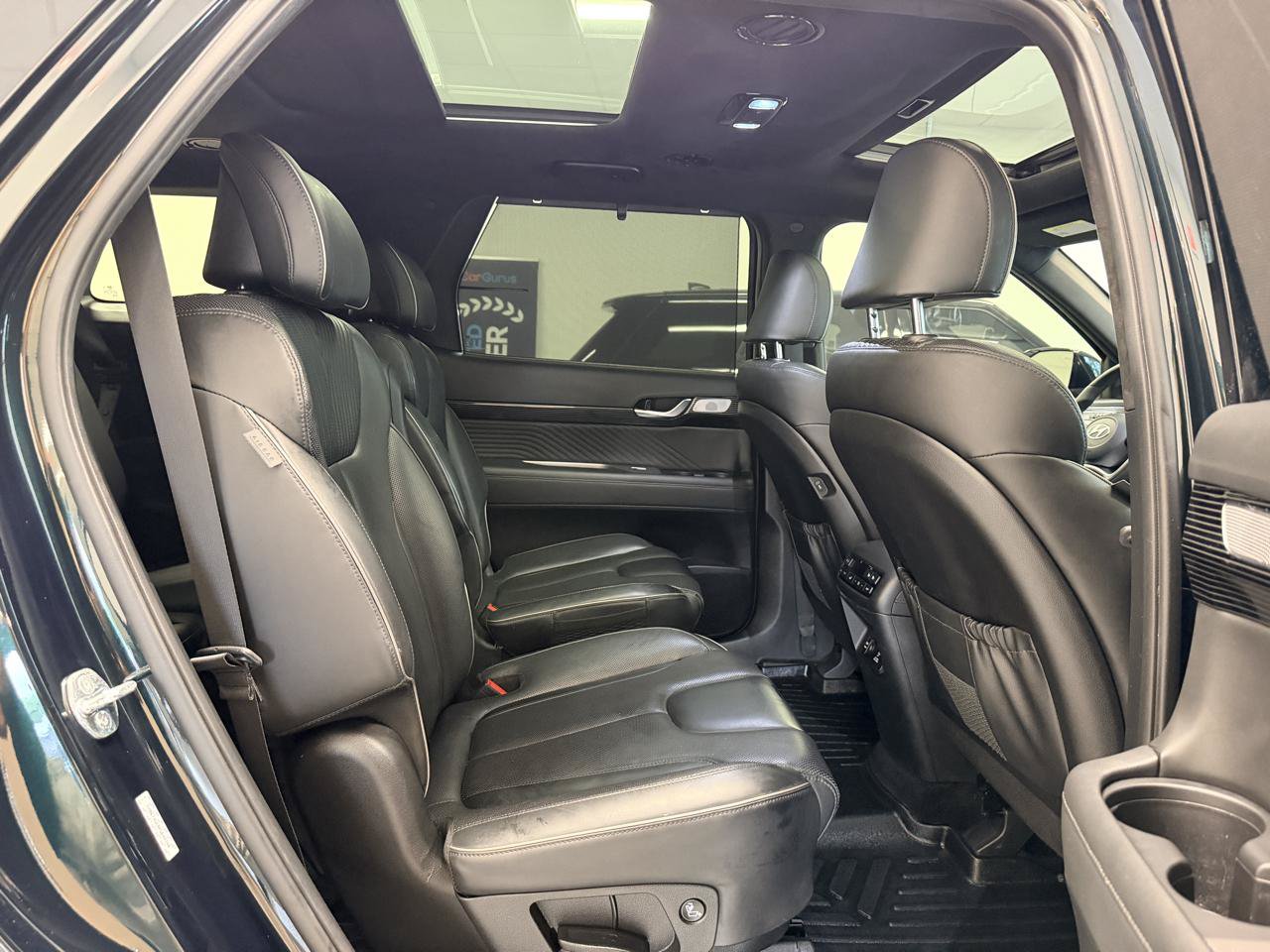 Used 2023 Hyundai Palisade Calligraphy FWD image 35