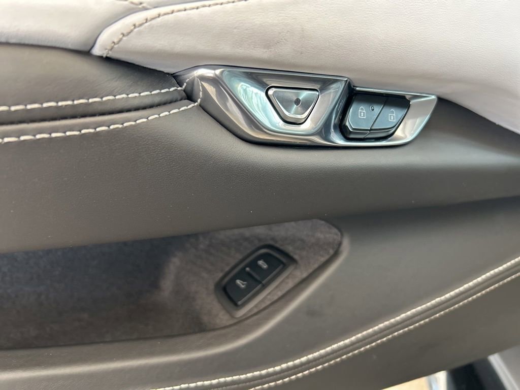 Used 2025 Chevrolet Corvette Z06 image 44