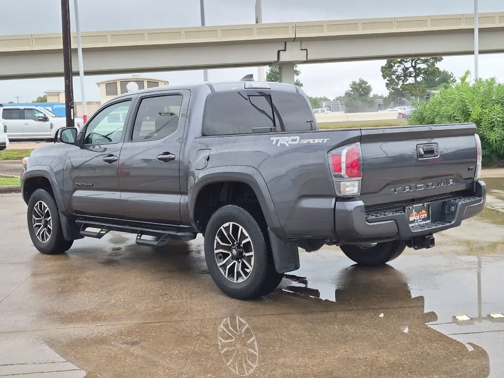 Used 2022 Toyota Tacoma TRD Sport w/ Technology Package RWD image 4