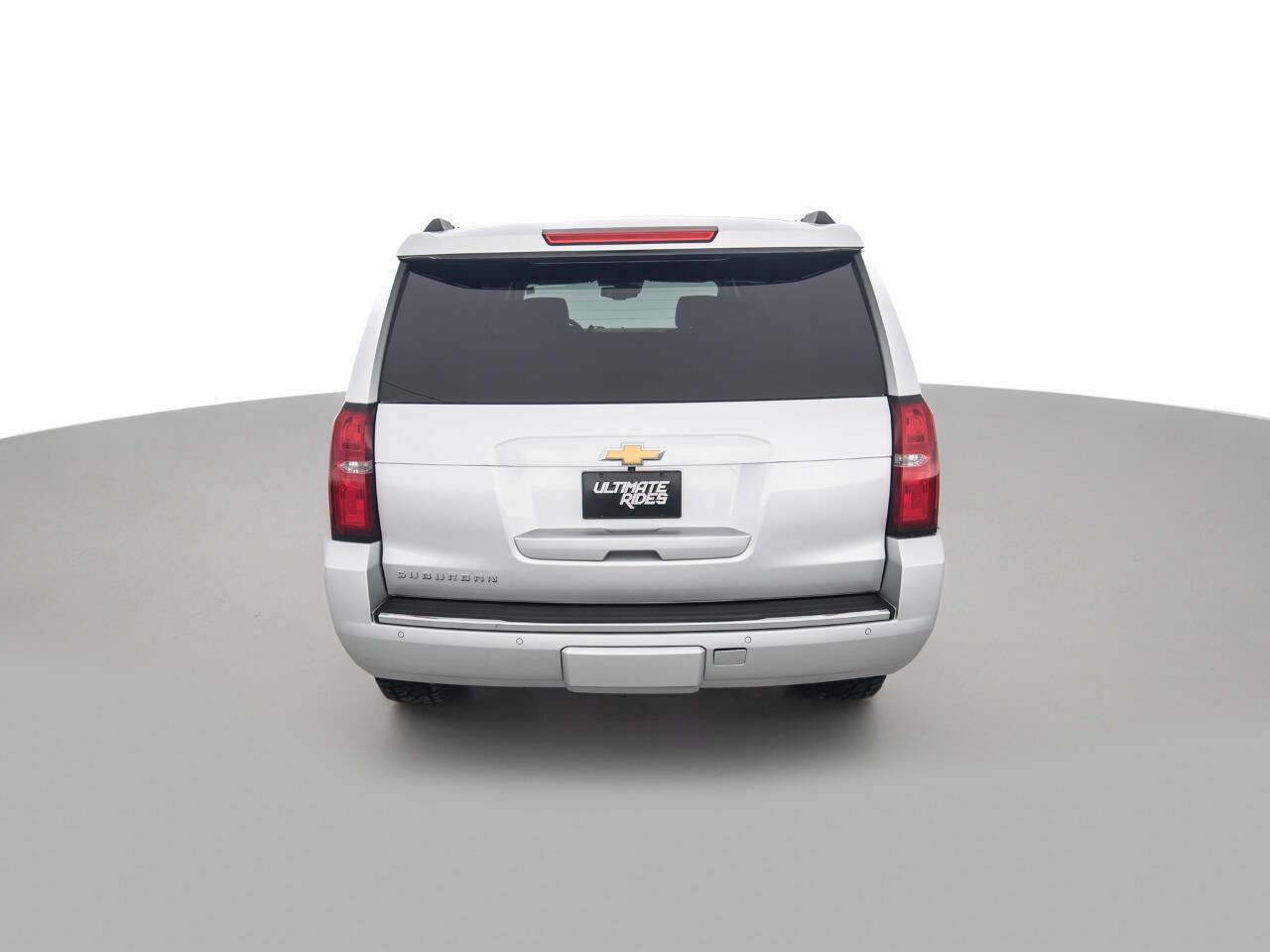 Used 2016 Chevrolet Suburban LTZ image 6