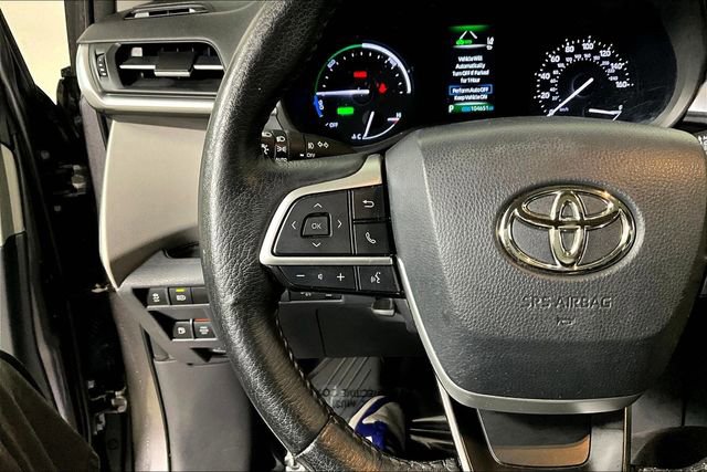 Used 2021 Toyota Sienna XLE image 18