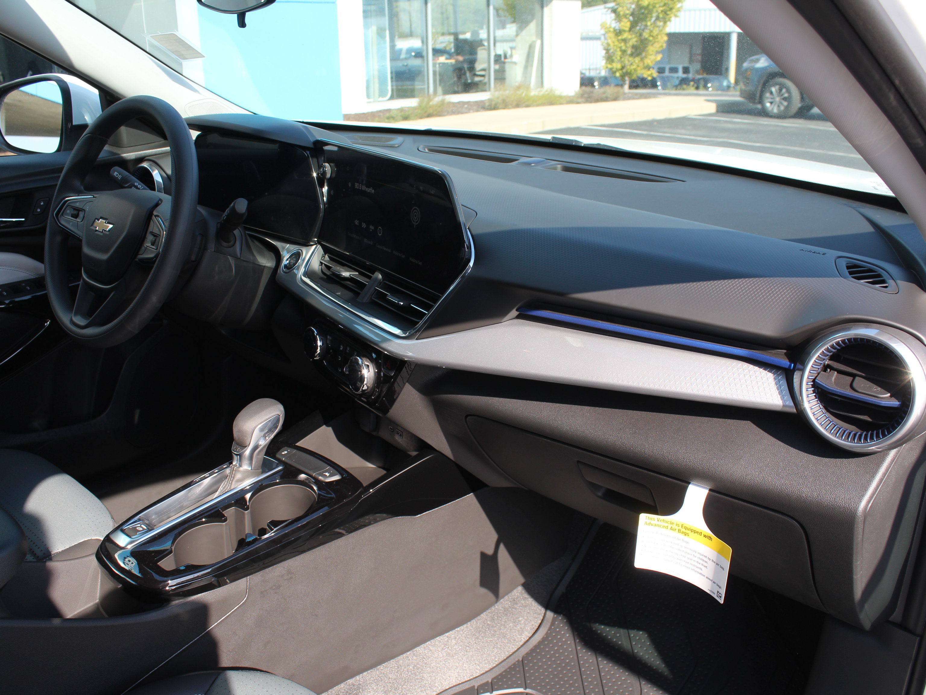 New 2026 Chevrolet Trax LT FWD image 17