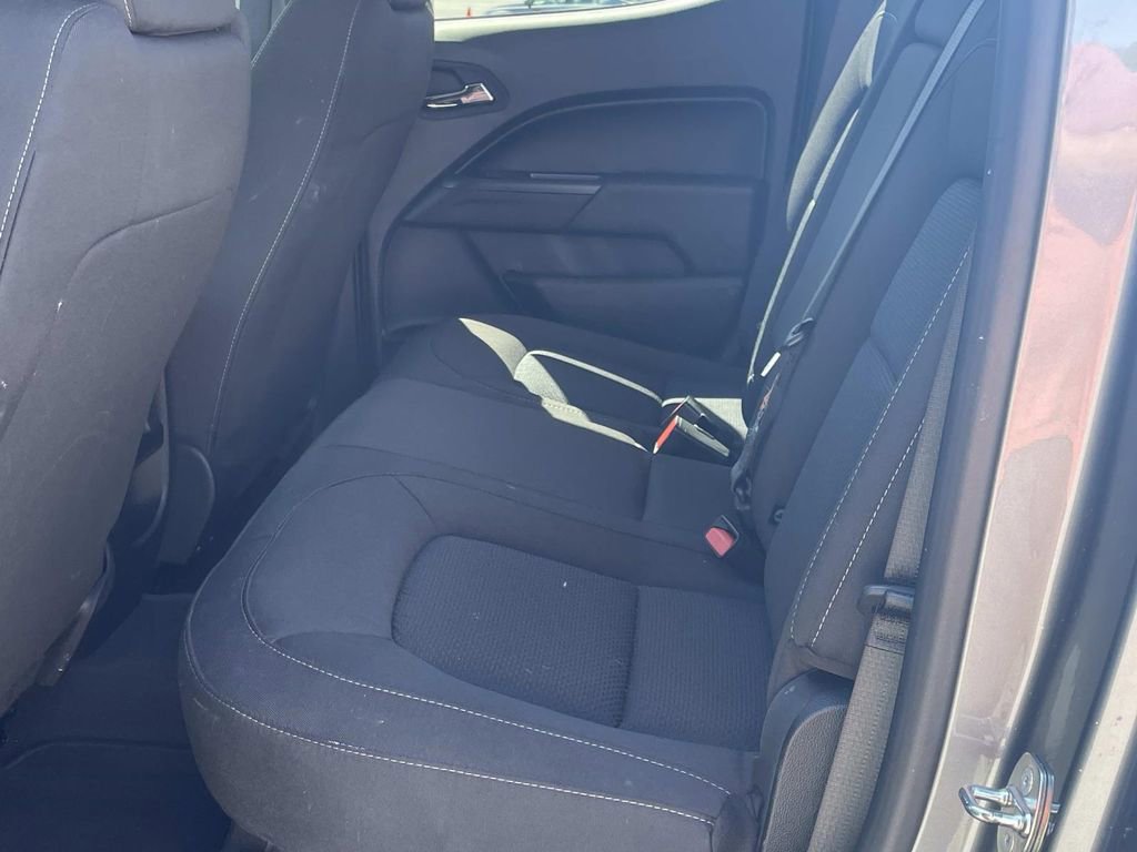 Used 2022 Chevrolet Colorado LT w/ LT Convenience Package image 12