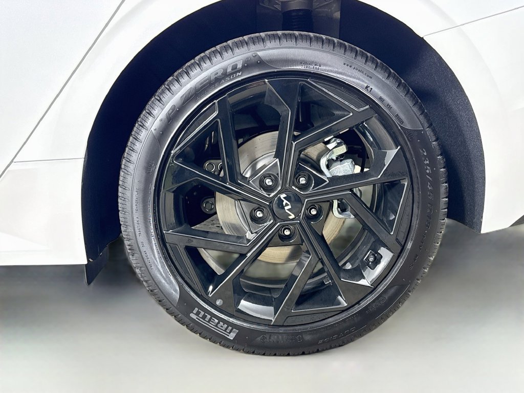 New 2027 Kia K5 GT-Line FWD image 34