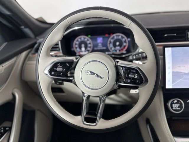 New 2026 Jaguar F-PACE R-Dynamic S image 23