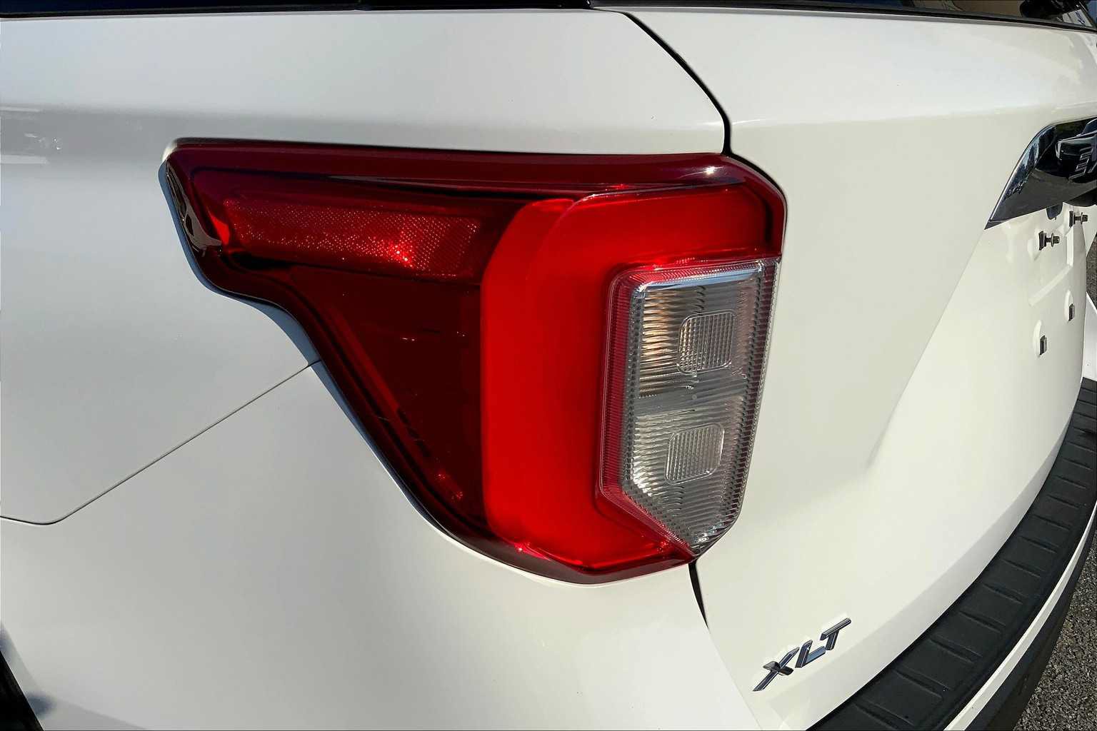 Used 2020 Ford Explorer XLT RWD image 27