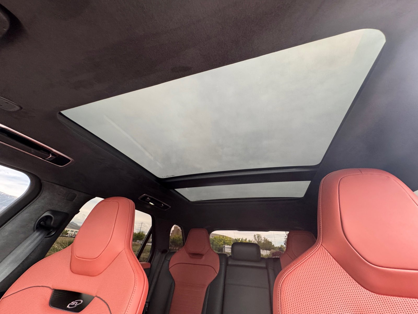 Used 2024 Land Rover Range Rover Sport AWD/4WD image 32