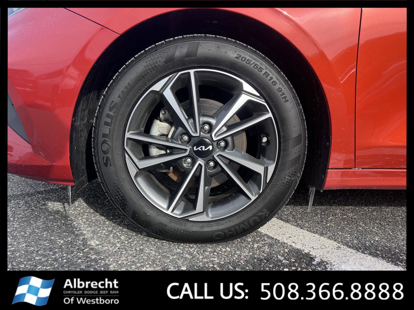 Used 2023 Kia Forte LXS image 28