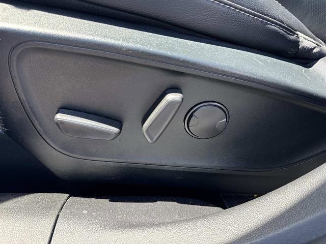 Used 2020 Ford Escape SEL AWD/4WD image 32