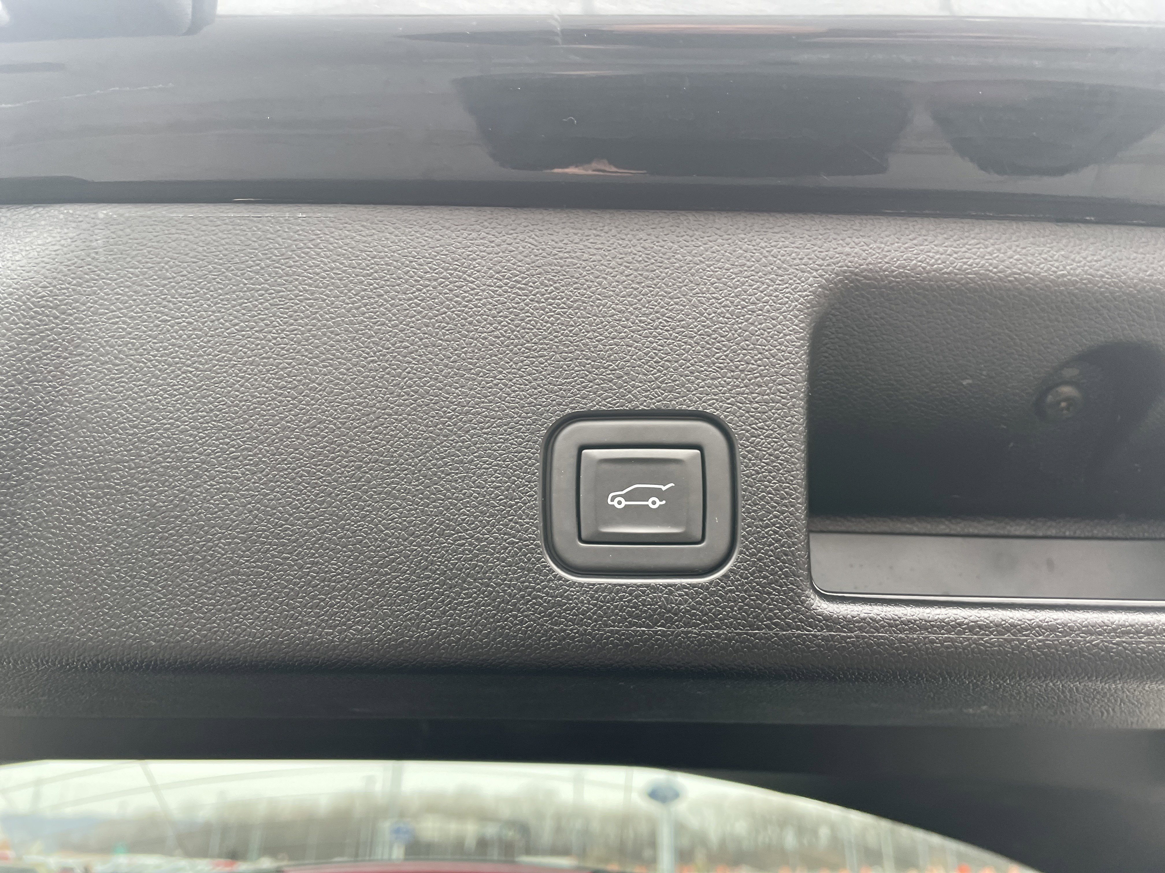 Used 2024 Chevrolet Equinox EV LT image 20