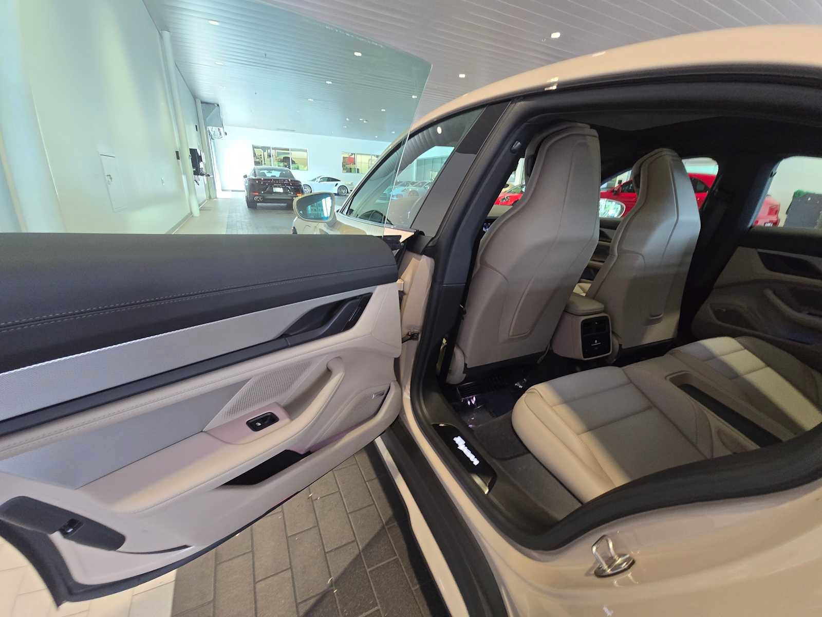 Used 2024 Porsche Taycan 4S AWD/4WD image 17