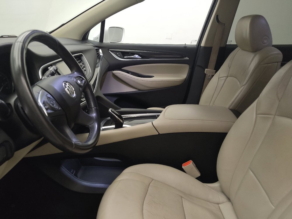 Used 2018 Buick Enclave Essence FWD image 17