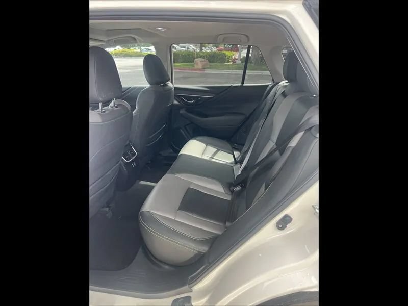 Used 2024 Subaru Outback Onyx Edition AWD/4WD image 14