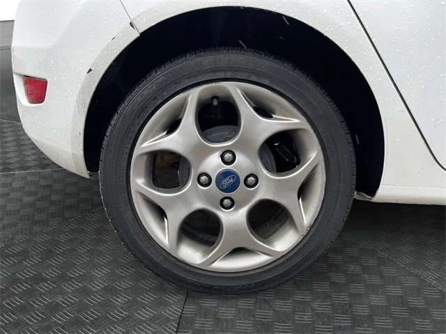 Used 2012 Ford Fiesta SES image 9