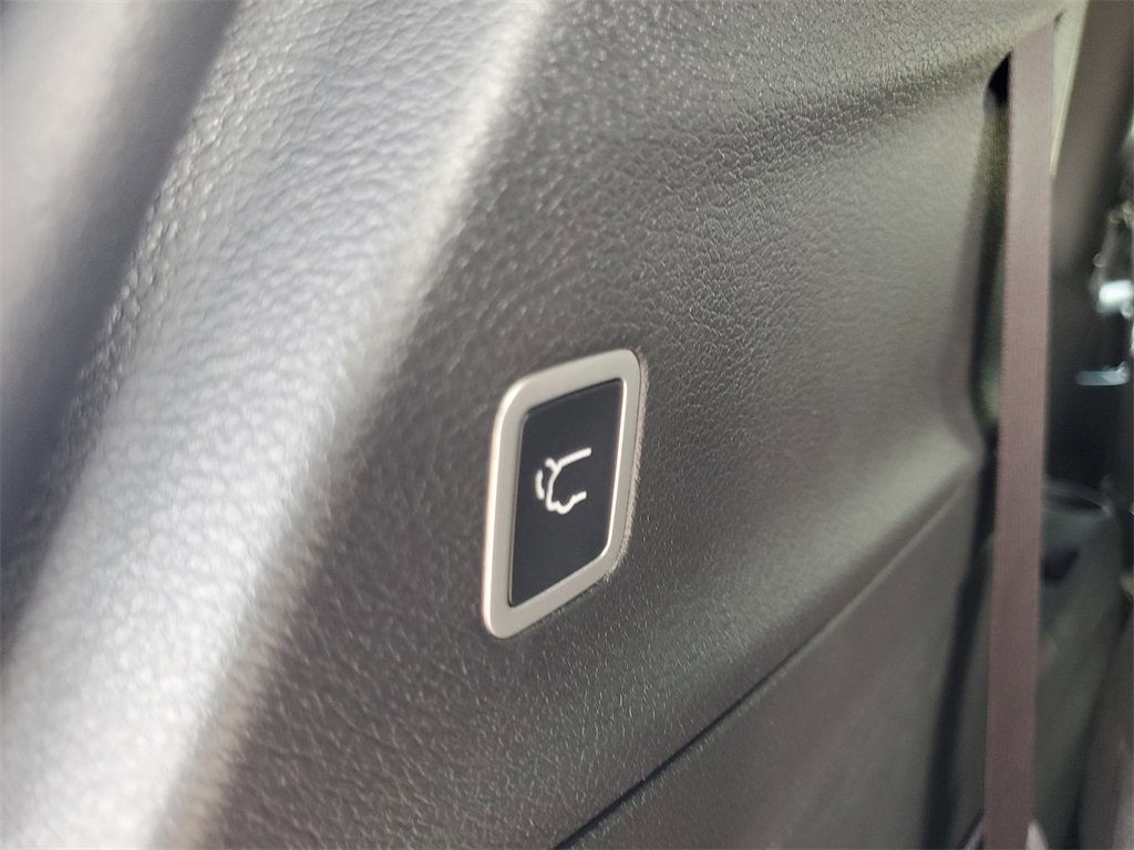 New 2025 Chrysler Pacifica Select image 27