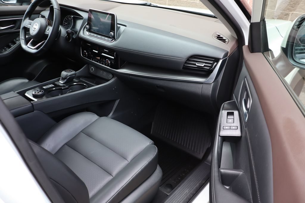 Used 2021 Nissan Rogue SV w/ Premium Package AWD/4WD image 46