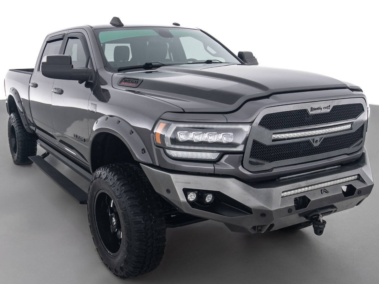 Used 2019 RAM 2500 Laramie w/ Night Edition AWD/4WD image 1