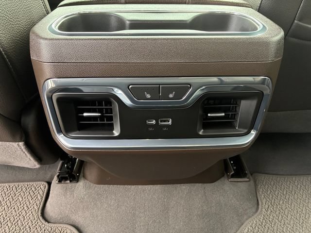 Used 2024 GMC Sierra 1500 Denali w/ Technology Package AWD/4WD image 14