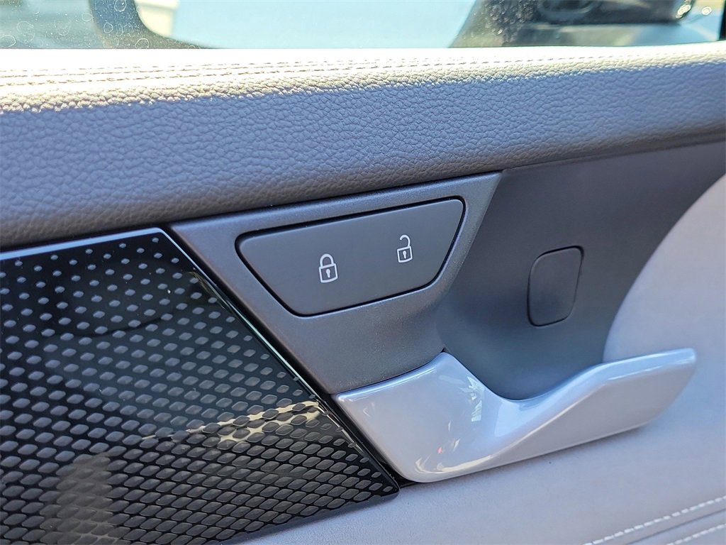 New 2026 Volkswagen Tiguan SE R-Line image 15