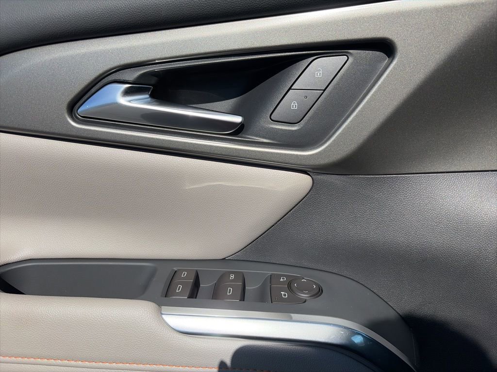 New 2026 Chevrolet Traverse LT w/ Midnight/Sport Edition image 17