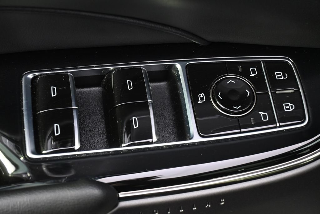 Certified 2024 Cadillac Lyriq Sport AWD/4WD image 23