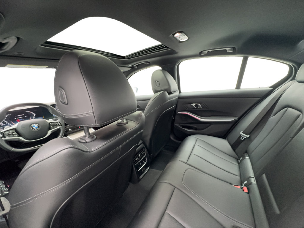 Used 2025 BMW 330i Sedan RWD image 25