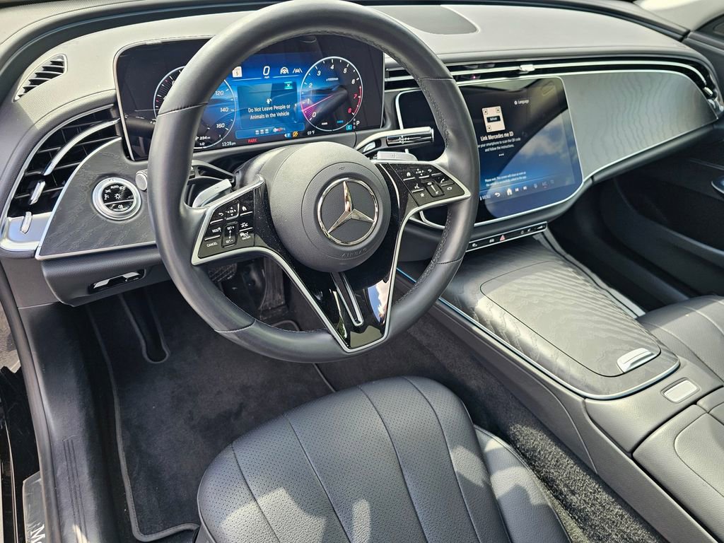 Used 2024 Mercedes-Benz E 350 4MATIC Sedan image 15