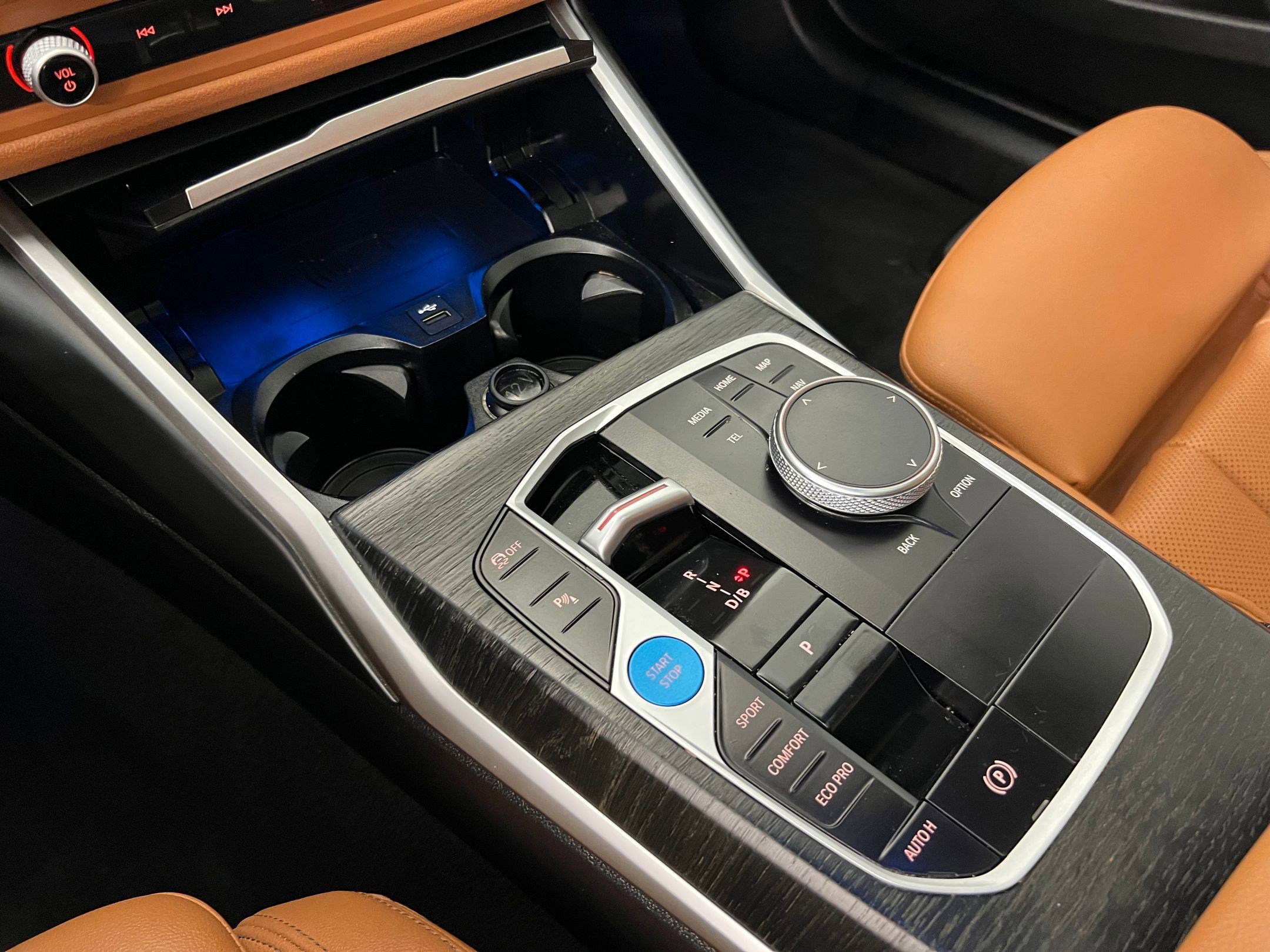 Certified 2023 BMW i4 eDrive35 w/ Premium Package image 17