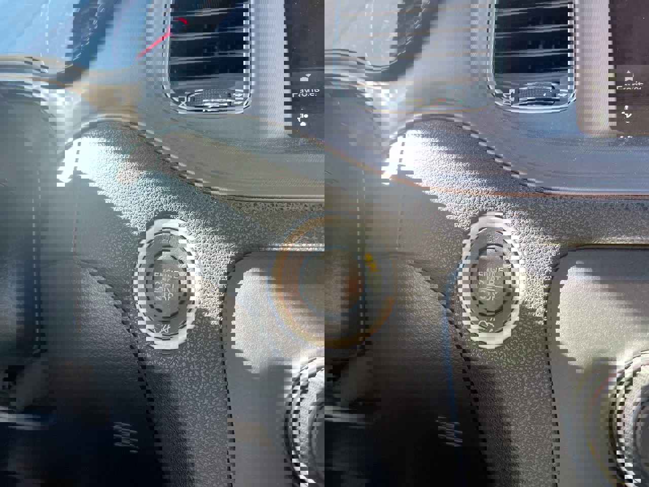 Used 2023 Dodge Charger GT image 17