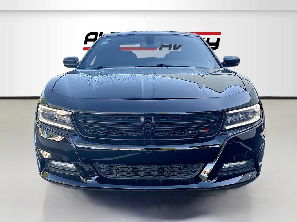 Used 2017 Dodge Charger SXT w/ Driver Confidence Group AWD/4WD image 2