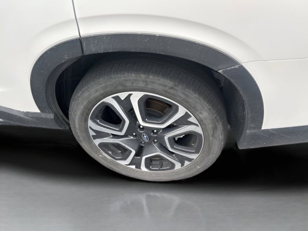 Used 2023 Subaru Ascent Touring image 15