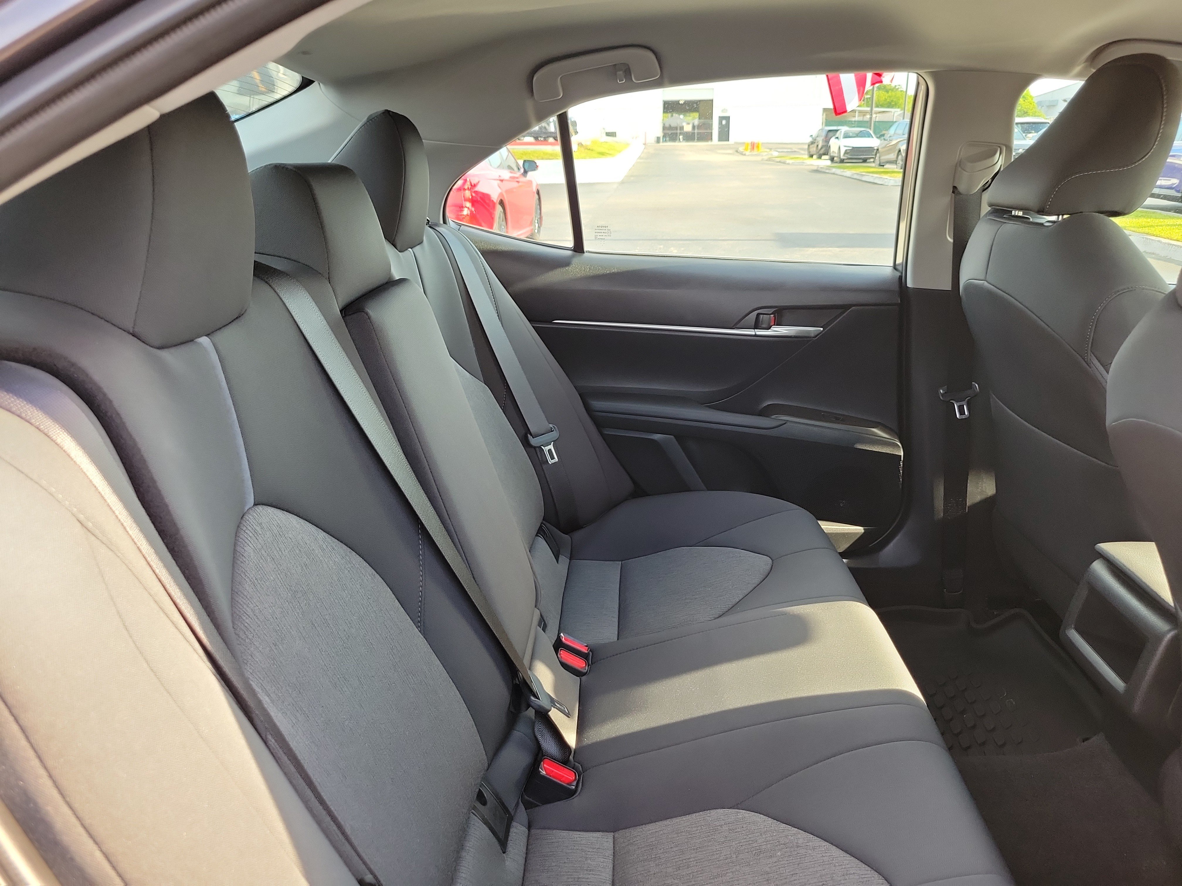 Used 2023 Toyota Camry LE FWD image 15