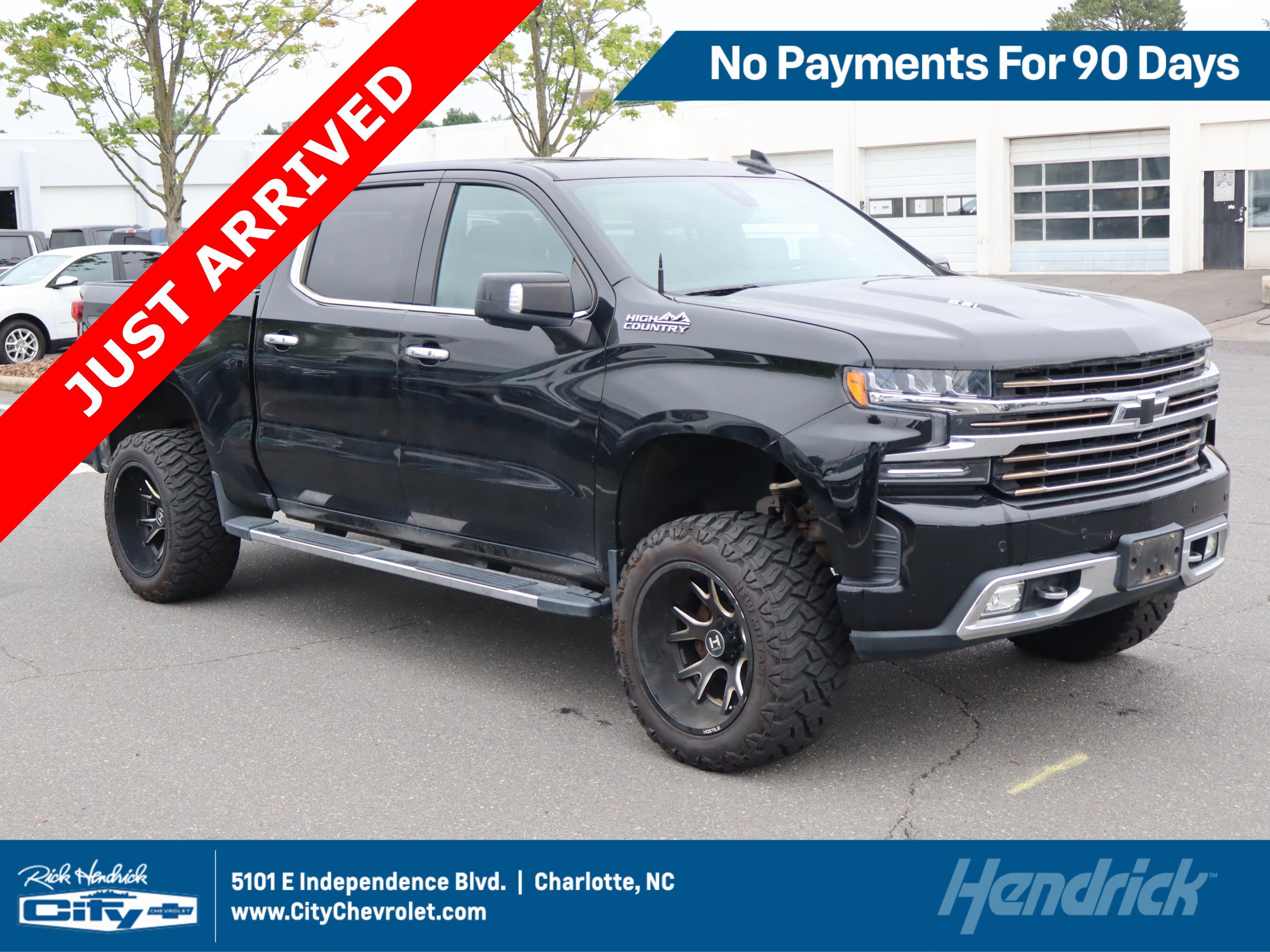 Used 2019 Chevrolet Silverado 1500 High Country w/ Technology Package AWD/4WD image 1