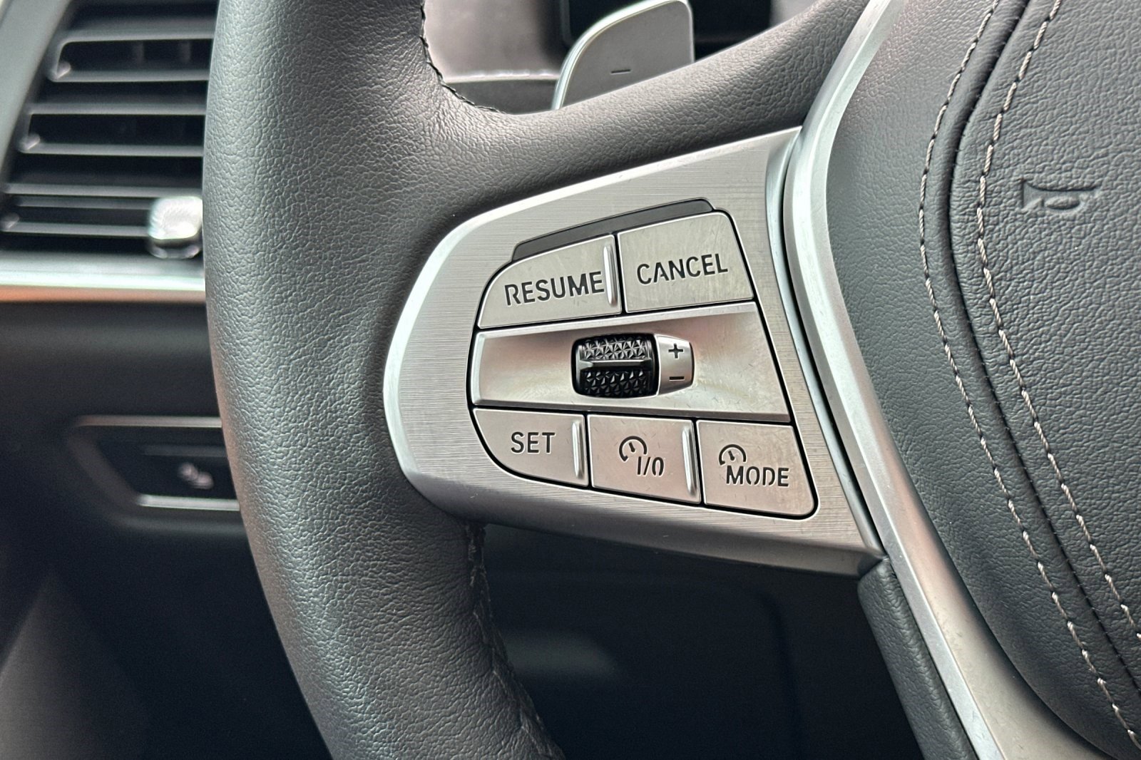 Used 2026 BMW X7 xDrive40i image 30