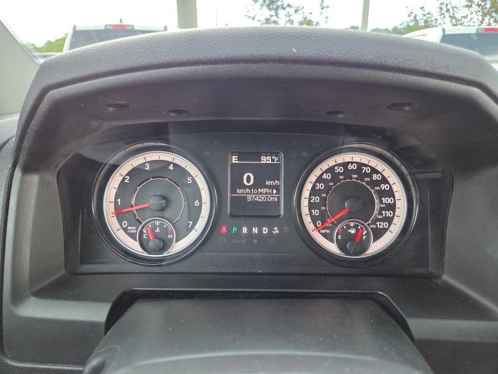 Used 2021 RAM 1500 Classic SLT AWD/4WD image 34