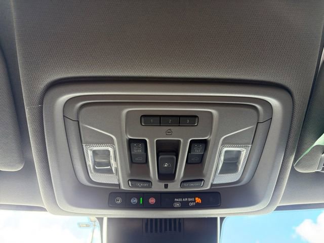 Used 2024 GMC Sierra 2500 Denali w/ Denali Reserve Package image 12