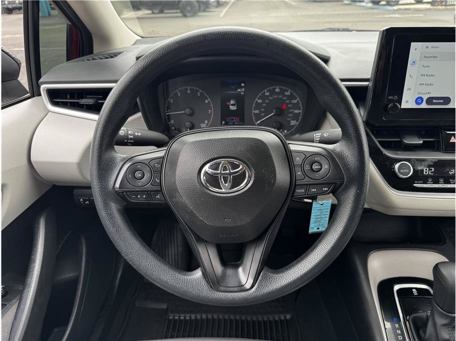Used 2025 Toyota Corolla LE FWD image 20
