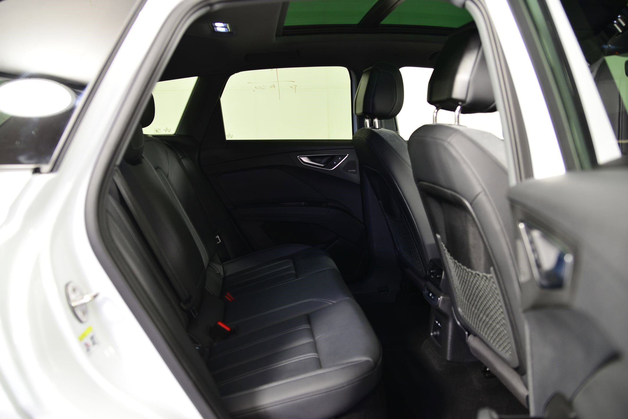 Used 2025 Audi Q4 e-tron Prestige w/ Black Optic Package image 22