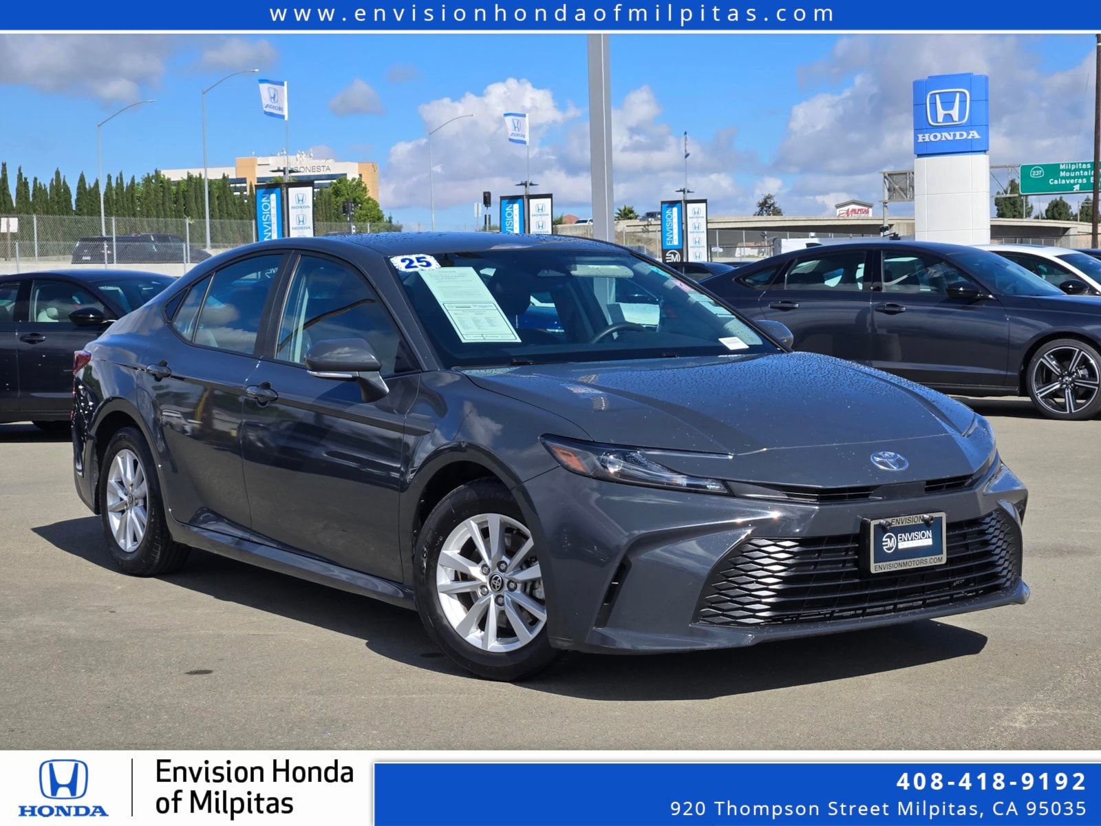Used 2025 Toyota Camry LE image 1