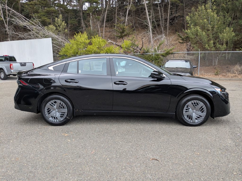 New 2027 Nissan Sentra SV FWD image 4